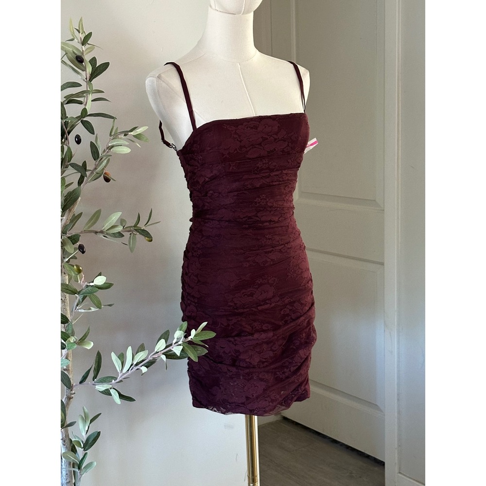 Mistress Rocks House of CB Mulberry Lace‎ Gathered Mini Dress New - Picture 10 of 13